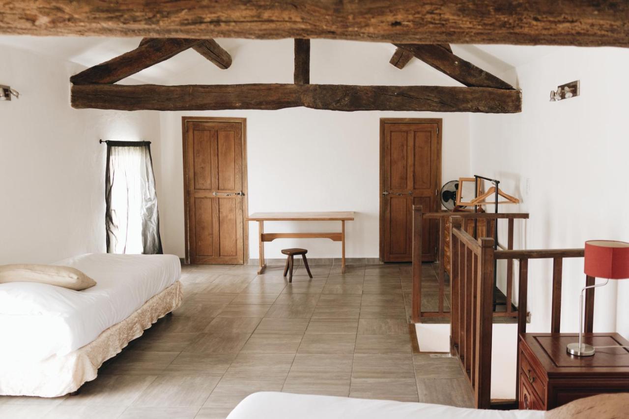 Hotel La Fête En Provence 2*